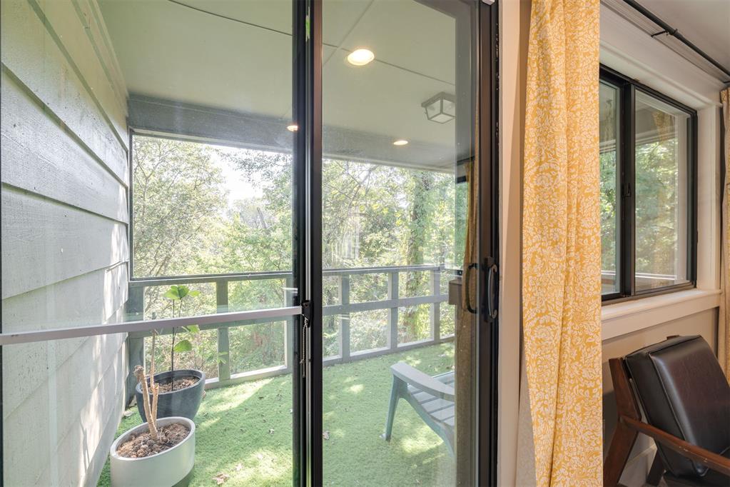 2917 Cedar Oak Drive