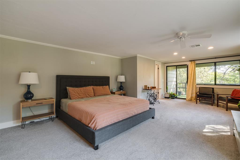 2917 Cedar Oak Drive