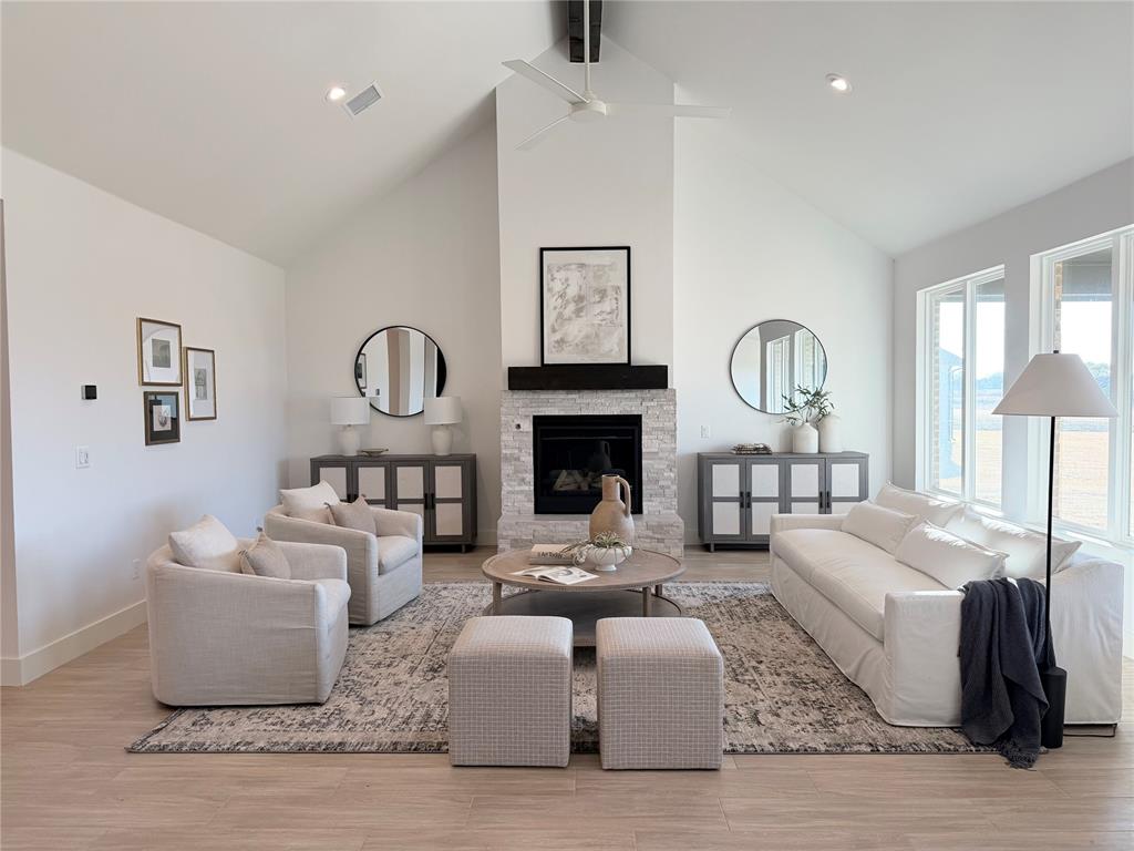 6881 Lake View Court
