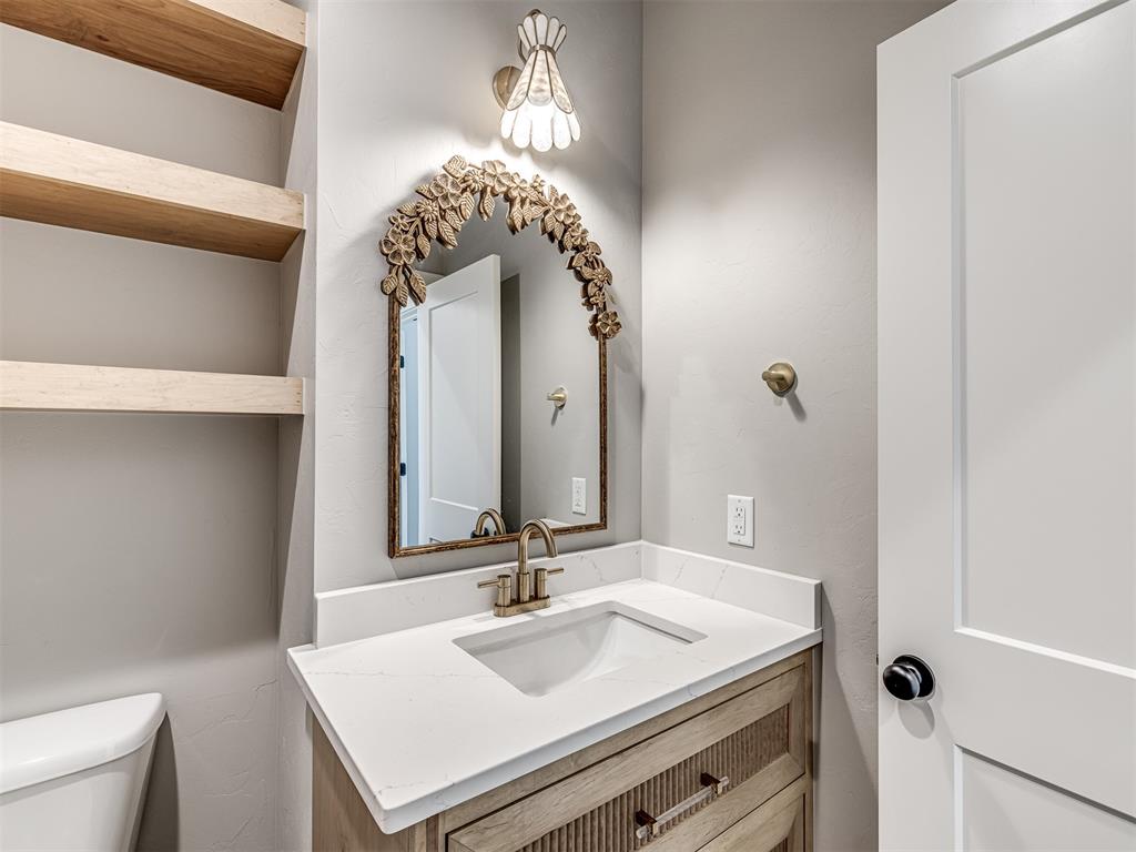 6881 Lake View Court