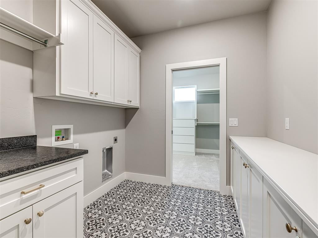 6881 Lake View Court