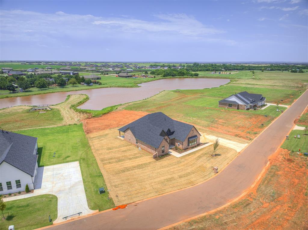6881 Lake View Court