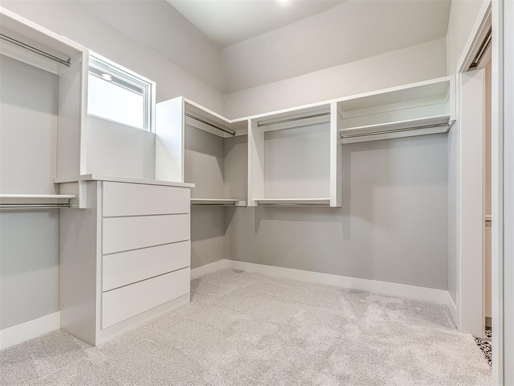 6881 Lake View Court
