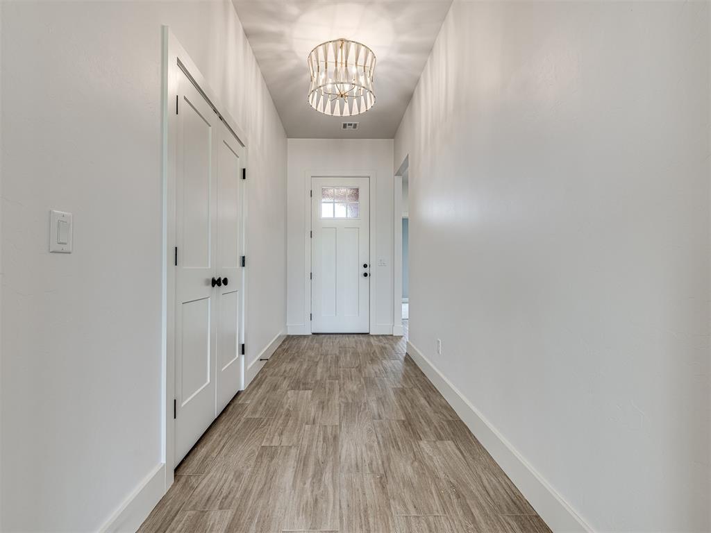 6881 Lake View Court