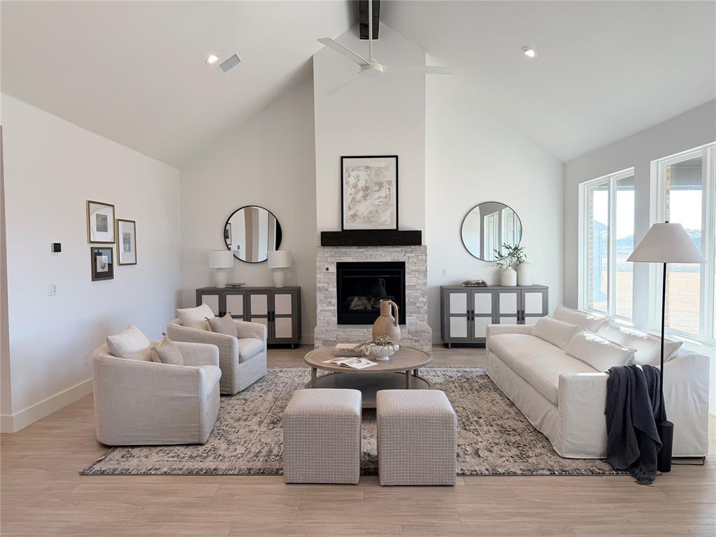 6881 Lake View Court