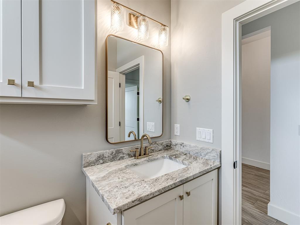 6881 Lake View Court