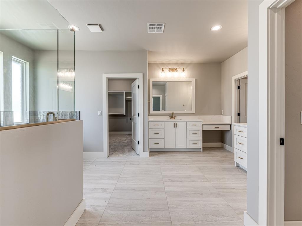 6881 Lake View Court