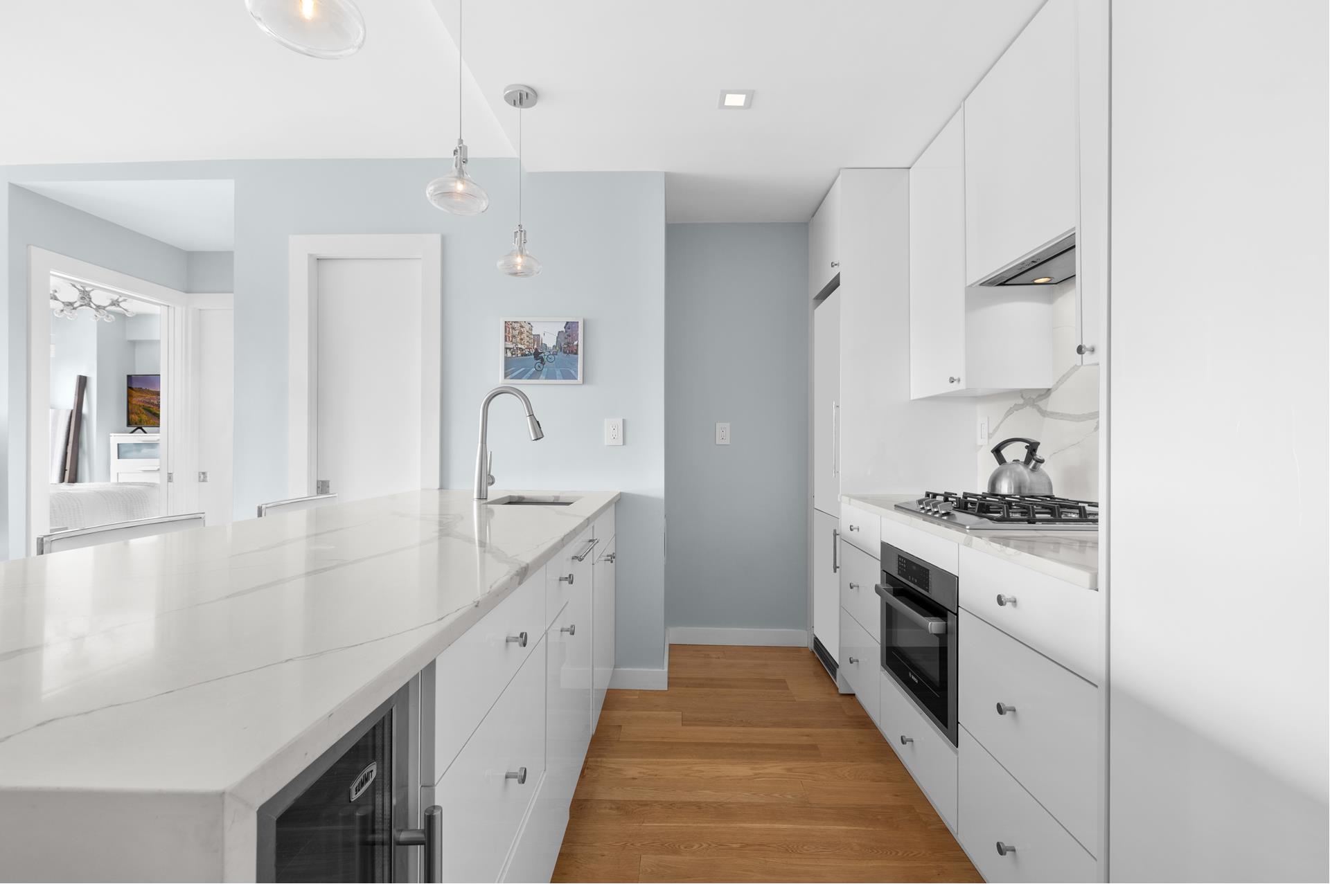 201 W 21ST Street 15J