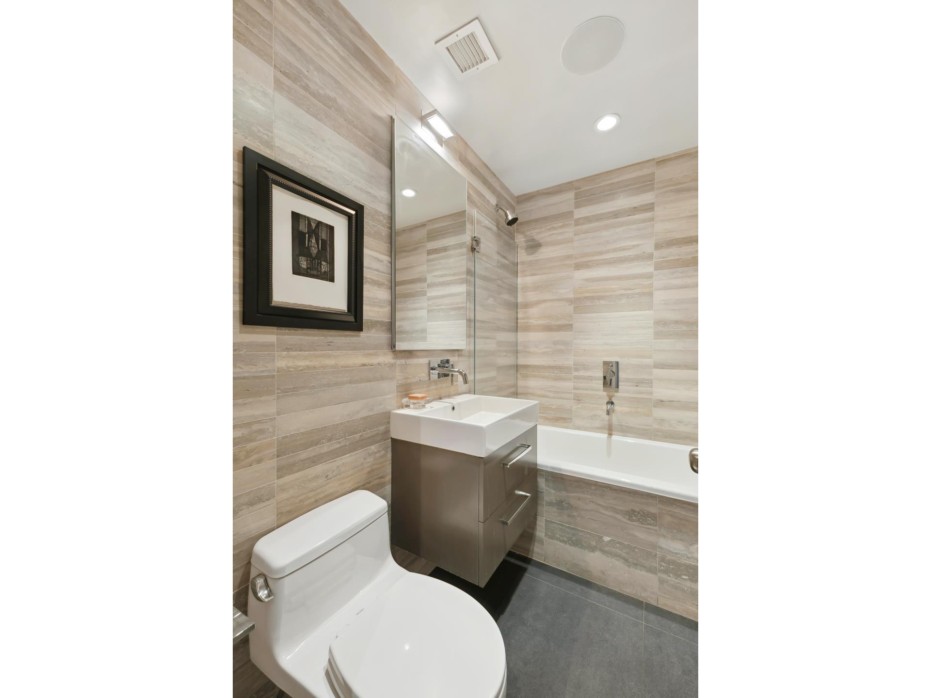 465 W 23RD Street 19D