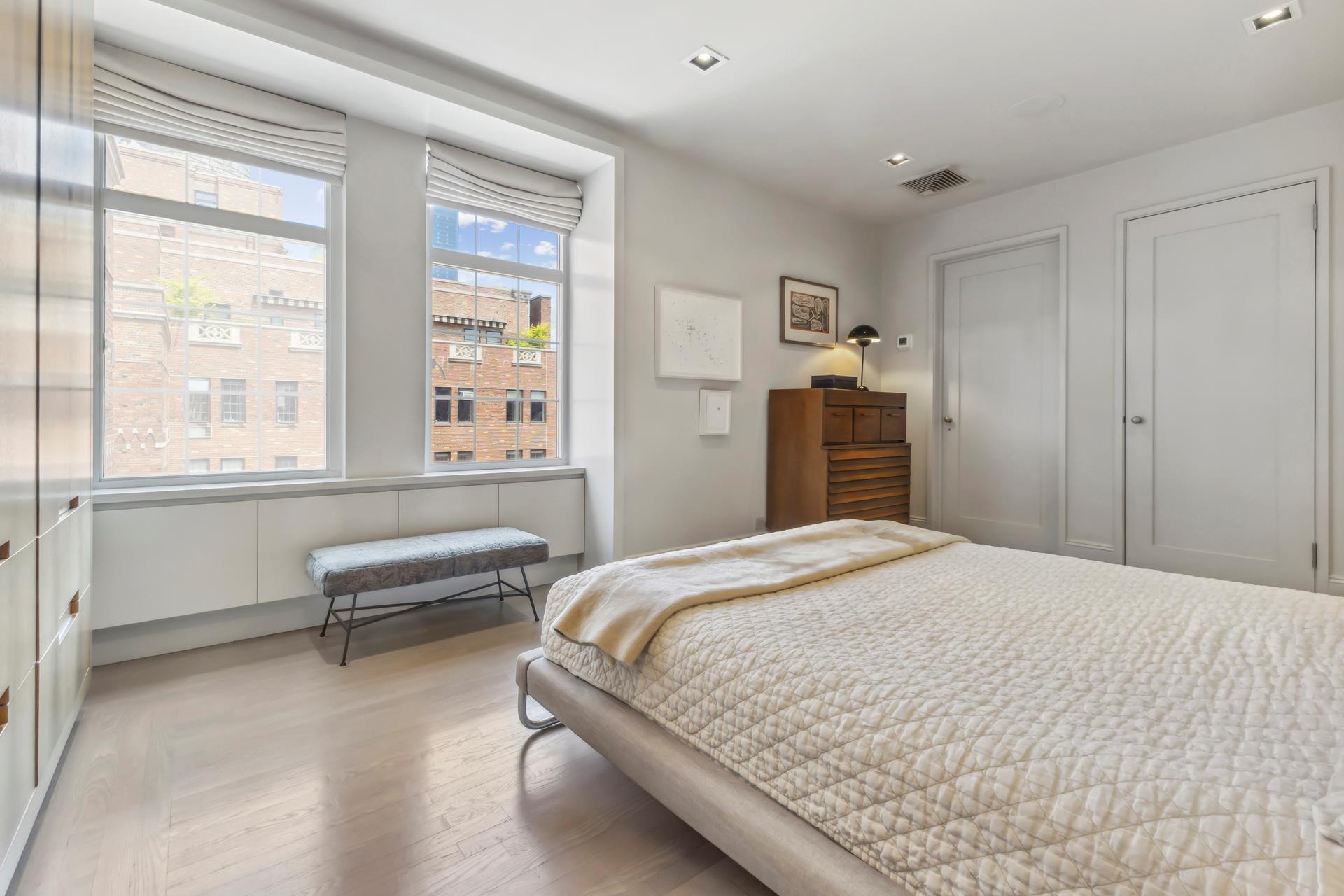 465 W 23RD Street 19D