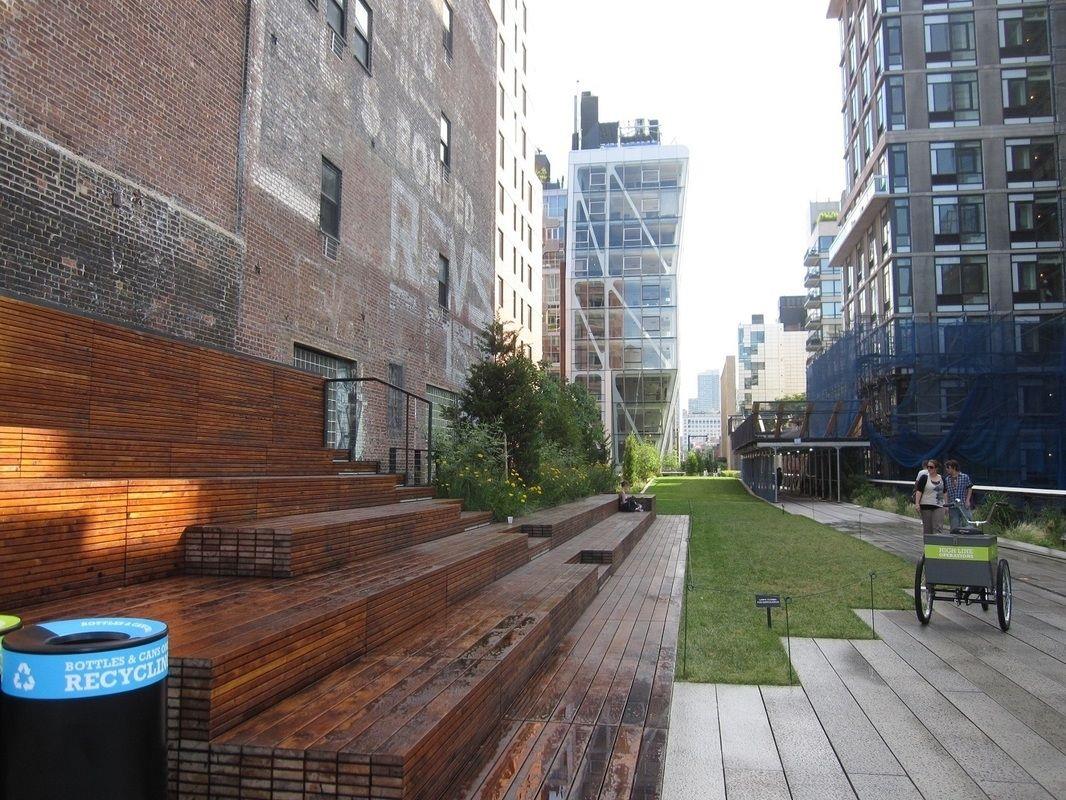 465 W 23RD Street 19D