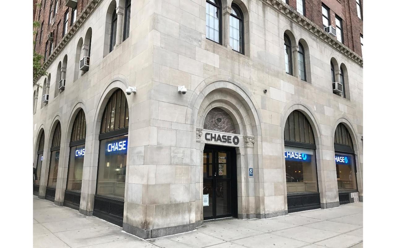 465 W 23RD Street 19D