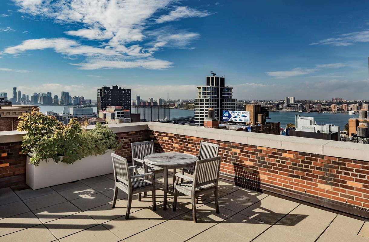465 W 23RD Street 19D