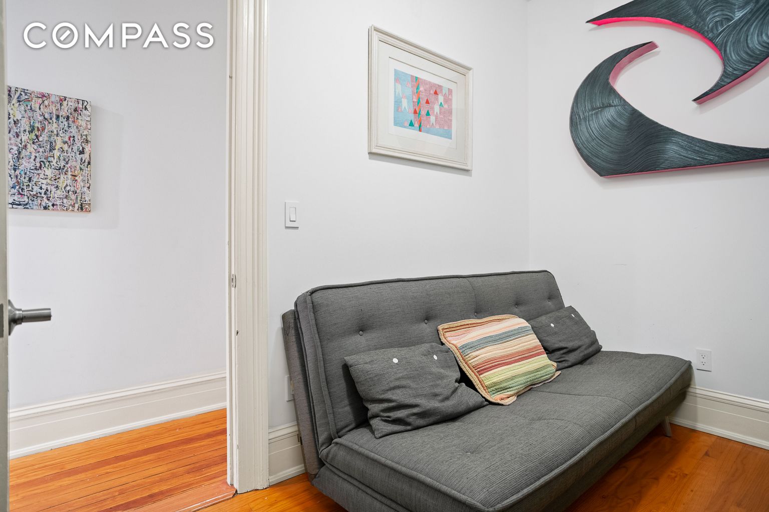 223 W 21st Street 1M