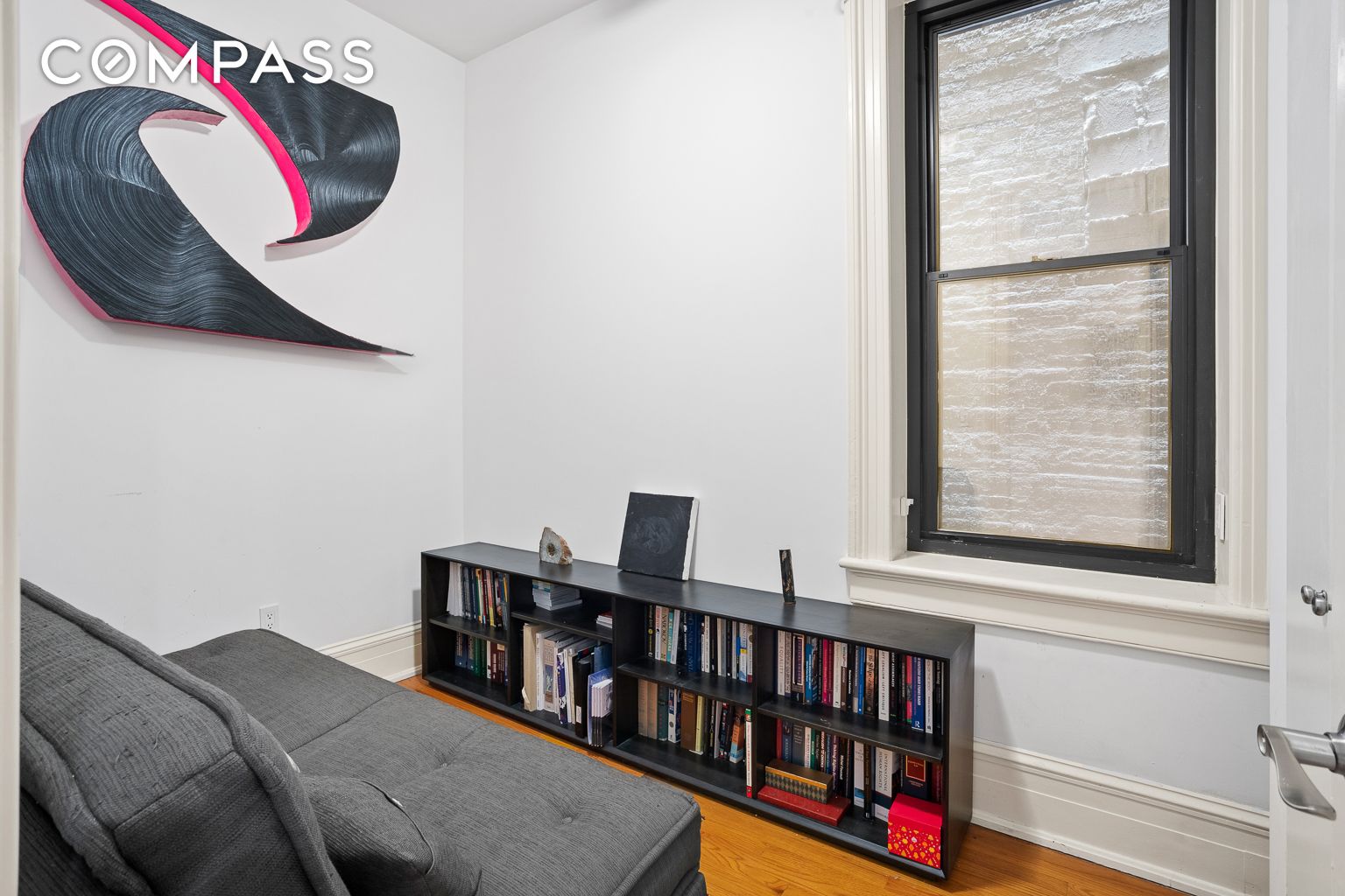 223 W 21st Street 1M