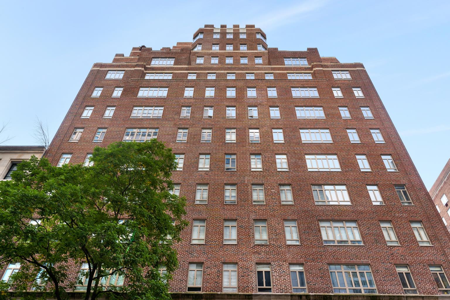 21 E 61ST Street 9C