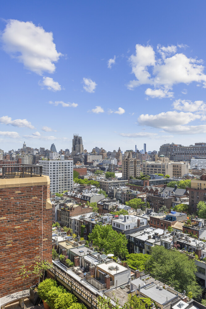 465 W 23RD Street 19D