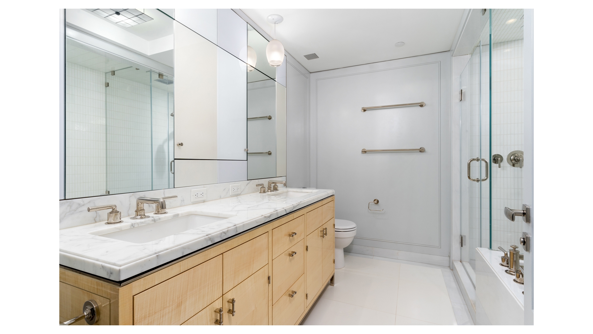 21 E 61ST Street 9C