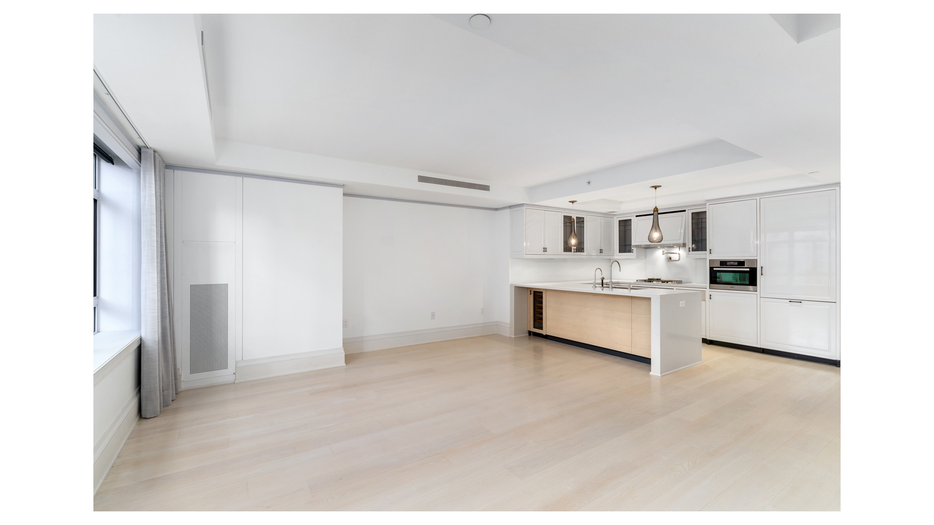 21 E 61ST Street 9C