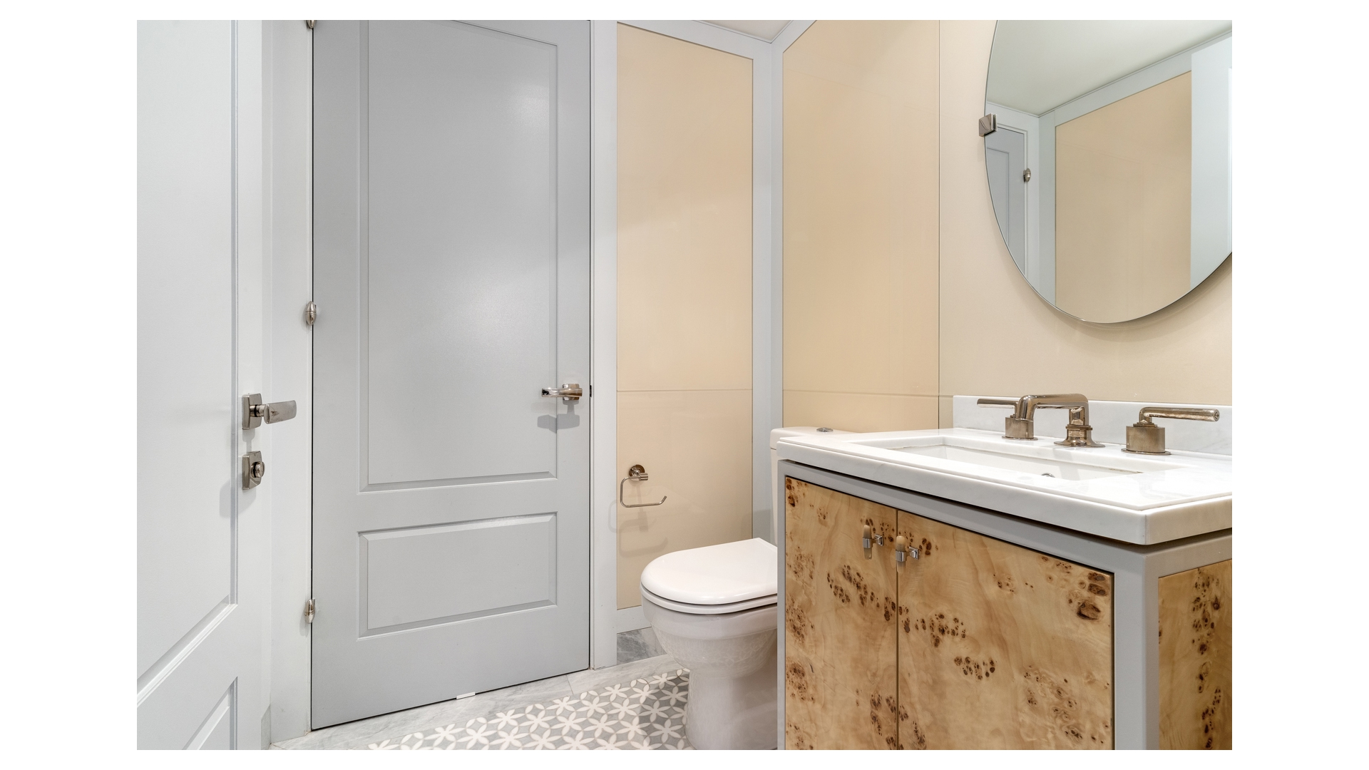 21 E 61ST Street 9C