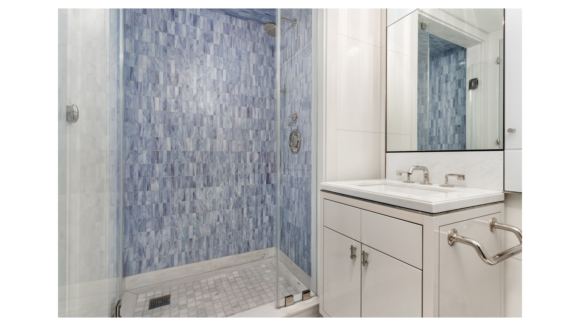 21 E 61ST Street 9C