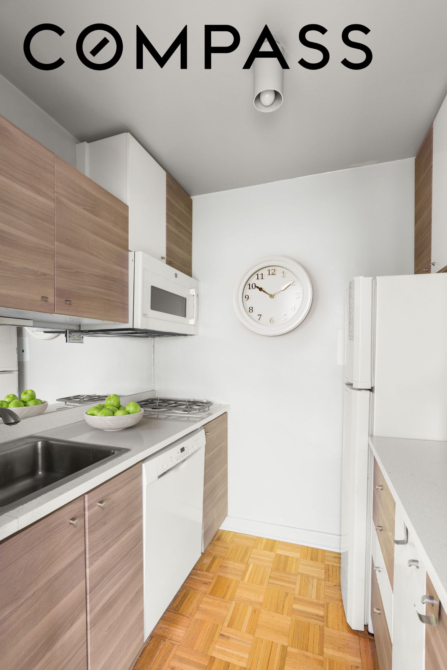 201 W 21st Street 14J
