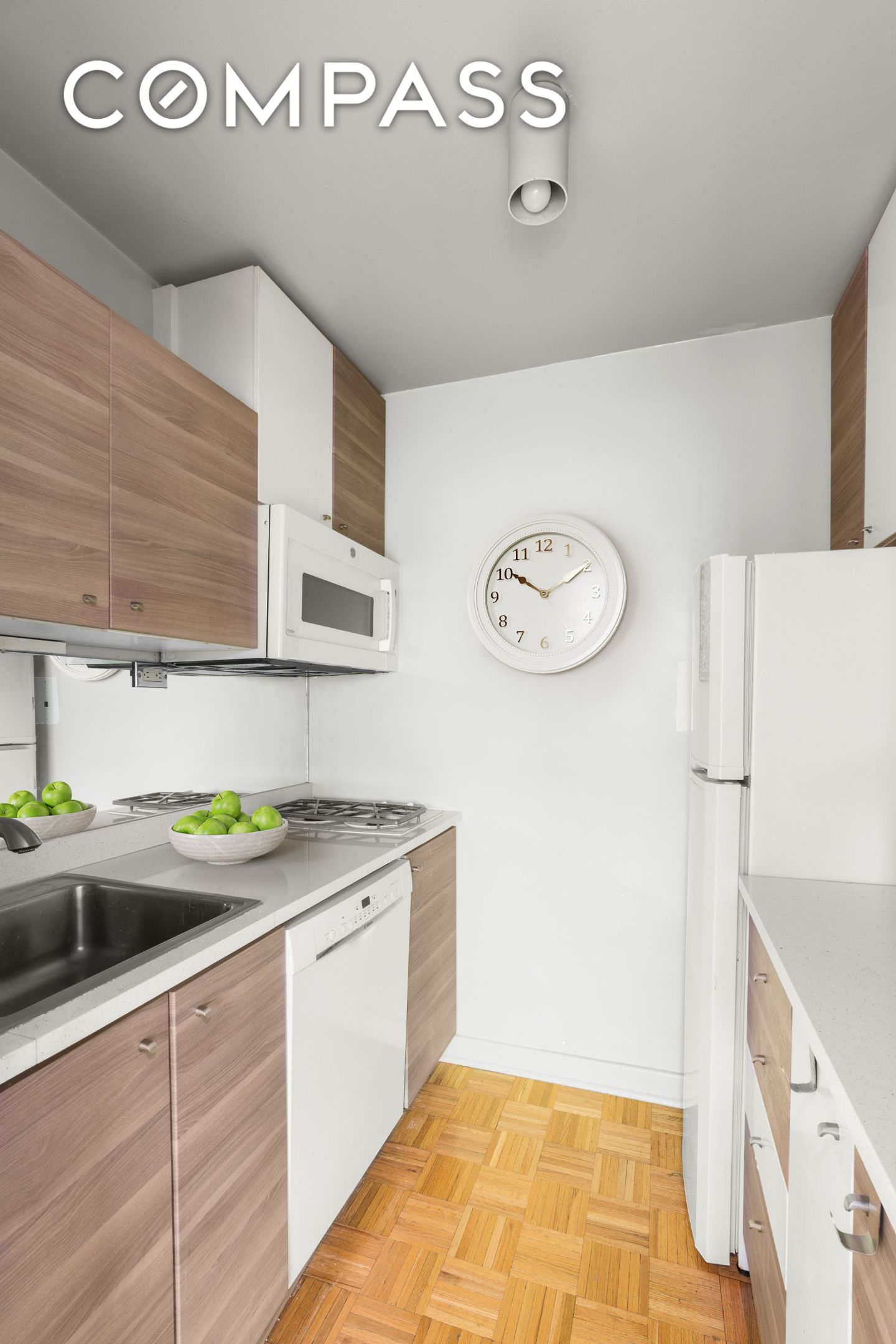 201 W 21st Street 14J