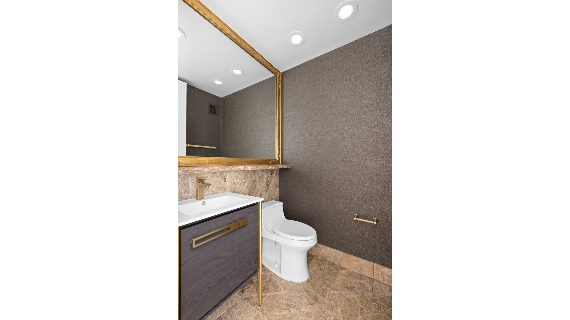 500 PARK Avenue 33A
