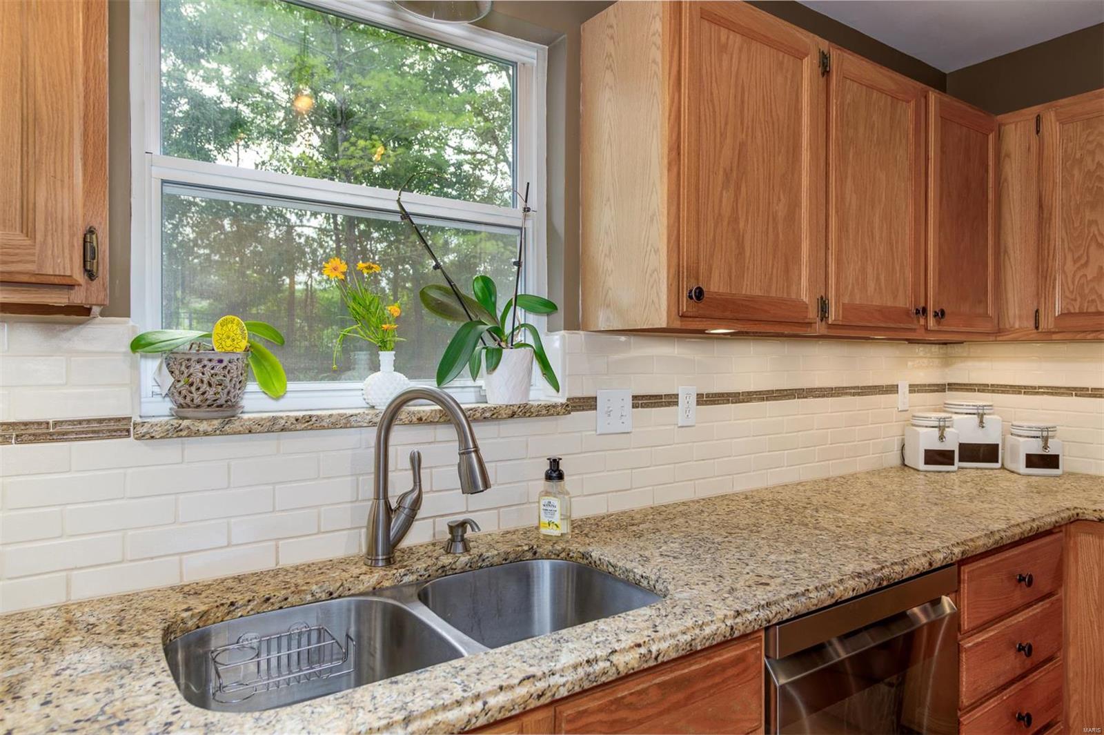 183 Beacon Point Lane