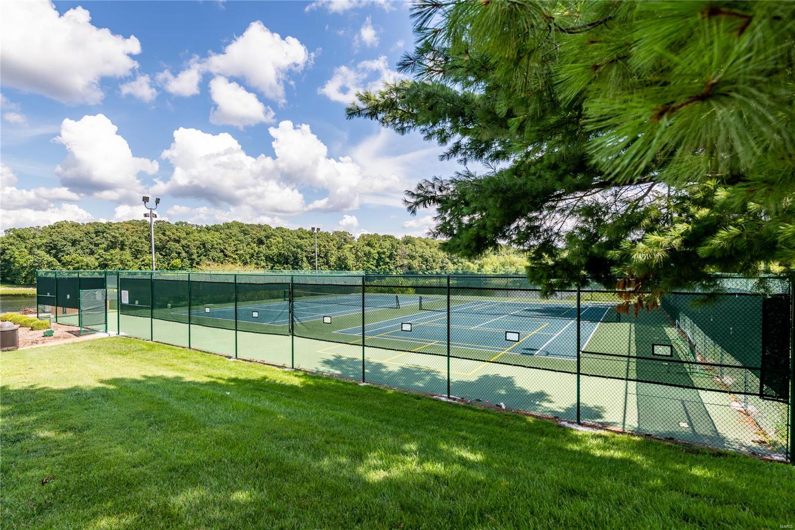 183 Beacon Point Lane