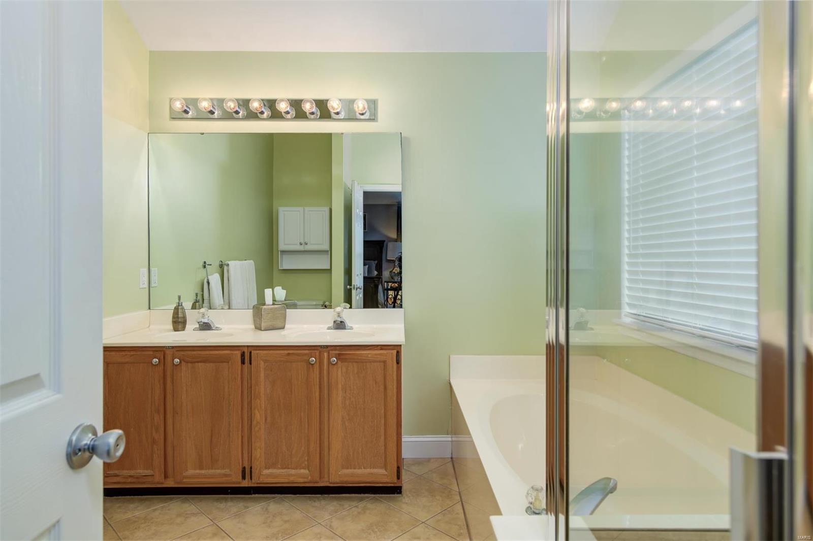 183 Beacon Point Lane