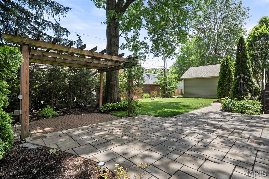 582 S Berry Road