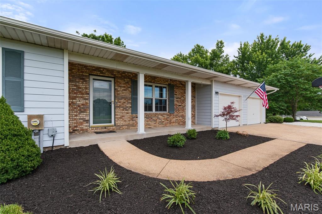 599 Ridgefield Drive