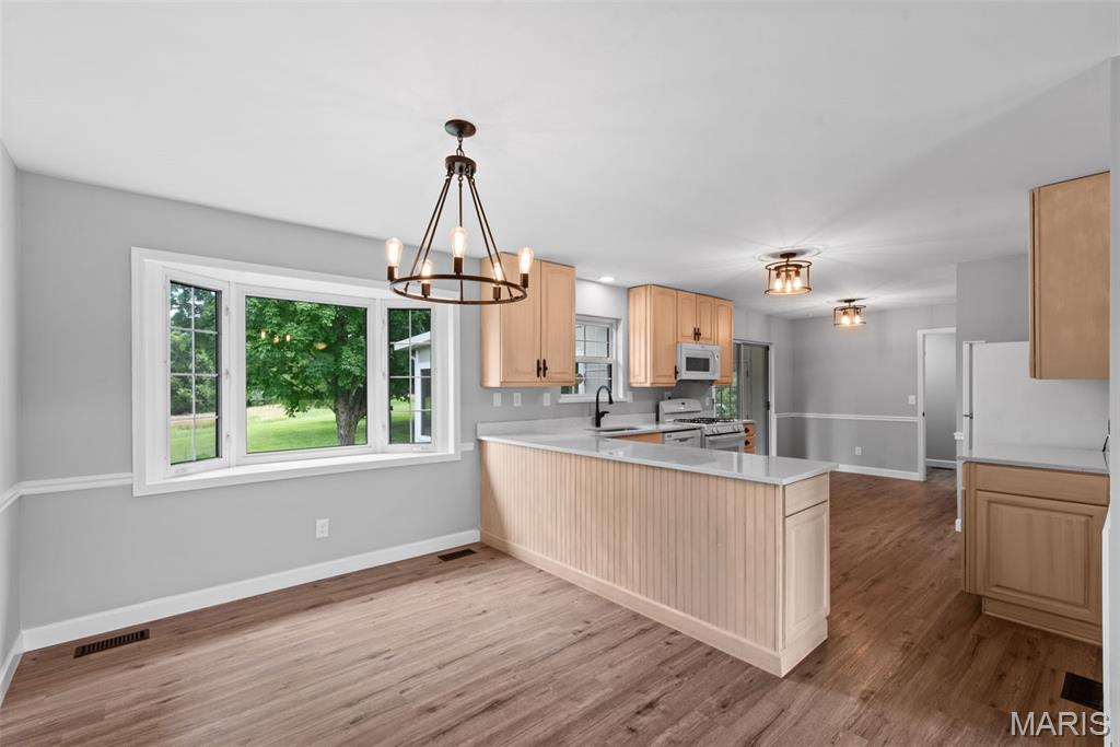 599 Ridgefield Drive