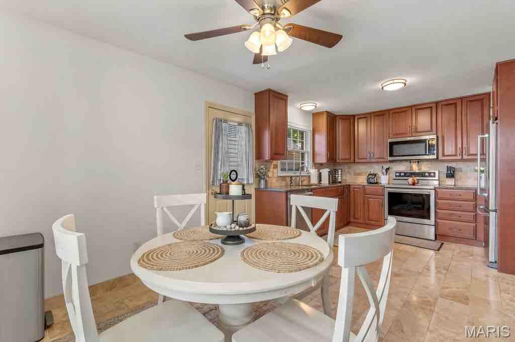 1011 Brooksgate Manor Drive