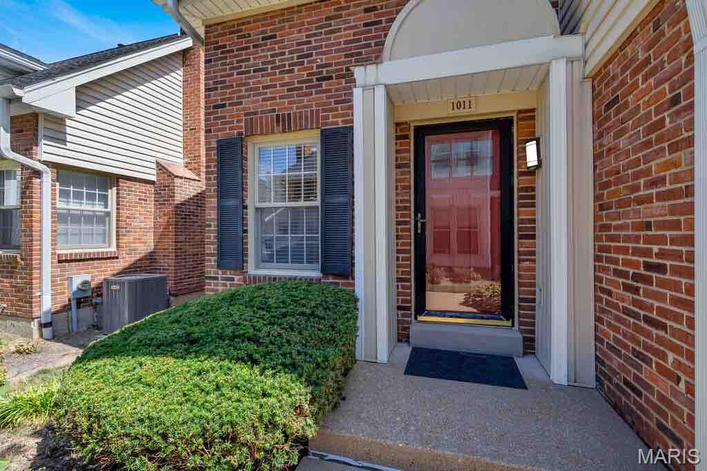 1011 Brooksgate Manor Drive