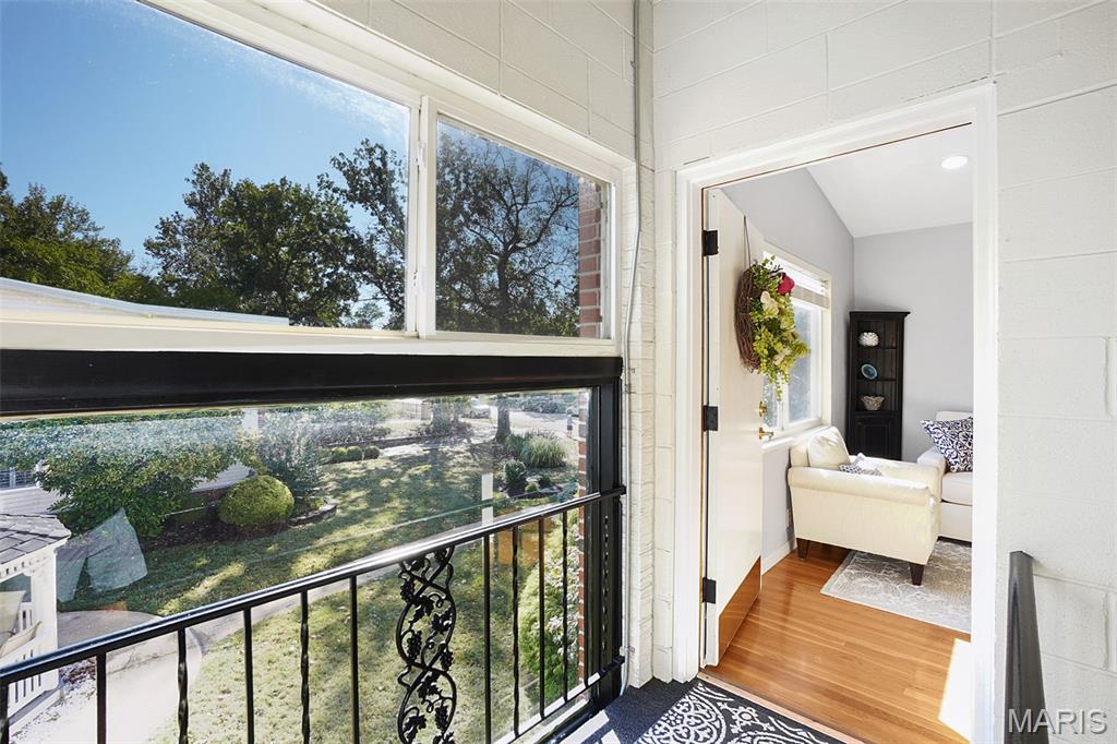 109 E Washington Avenue Unit: 2S