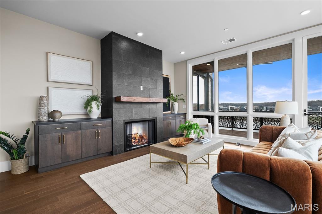 16460 Wildhorse Lake Boulevard Unit: 303