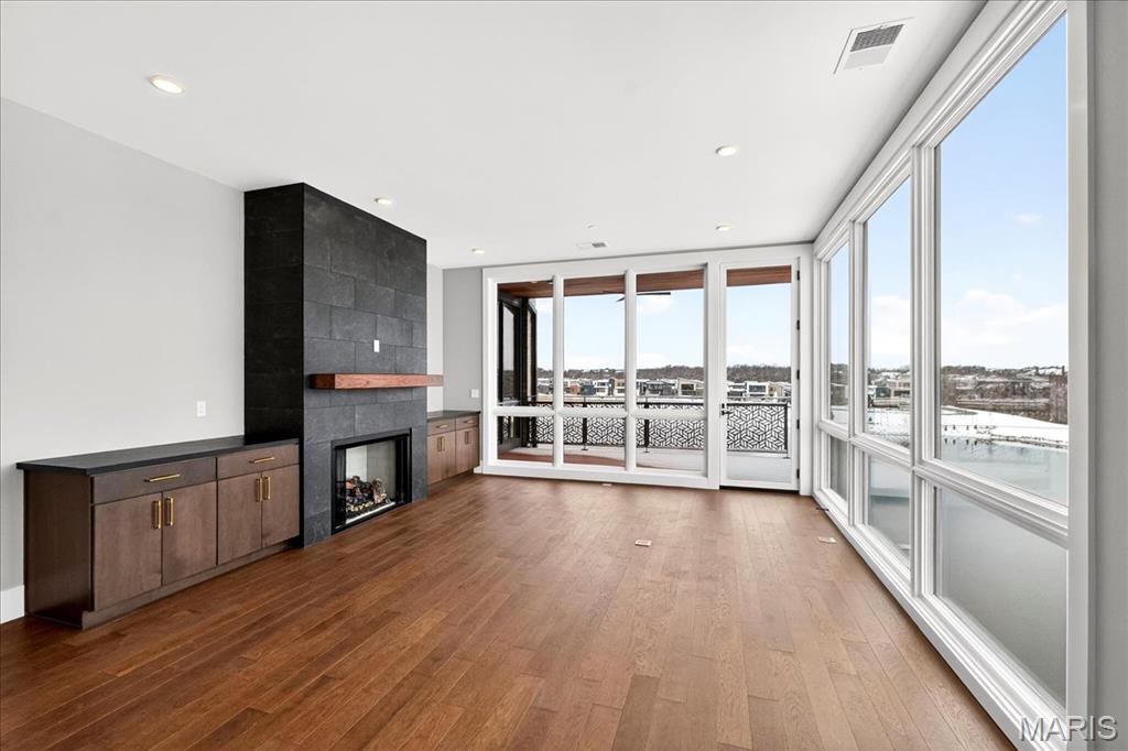 16460 Wildhorse Lake Boulevard Unit: 303