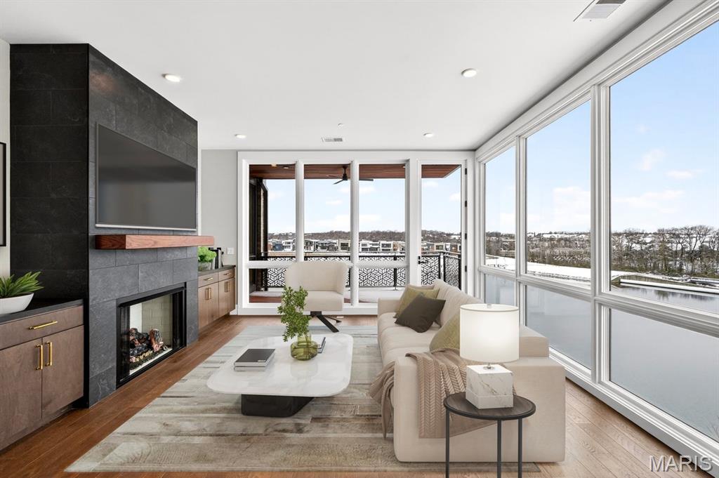 16460 Wildhorse Lake Boulevard Unit: 303