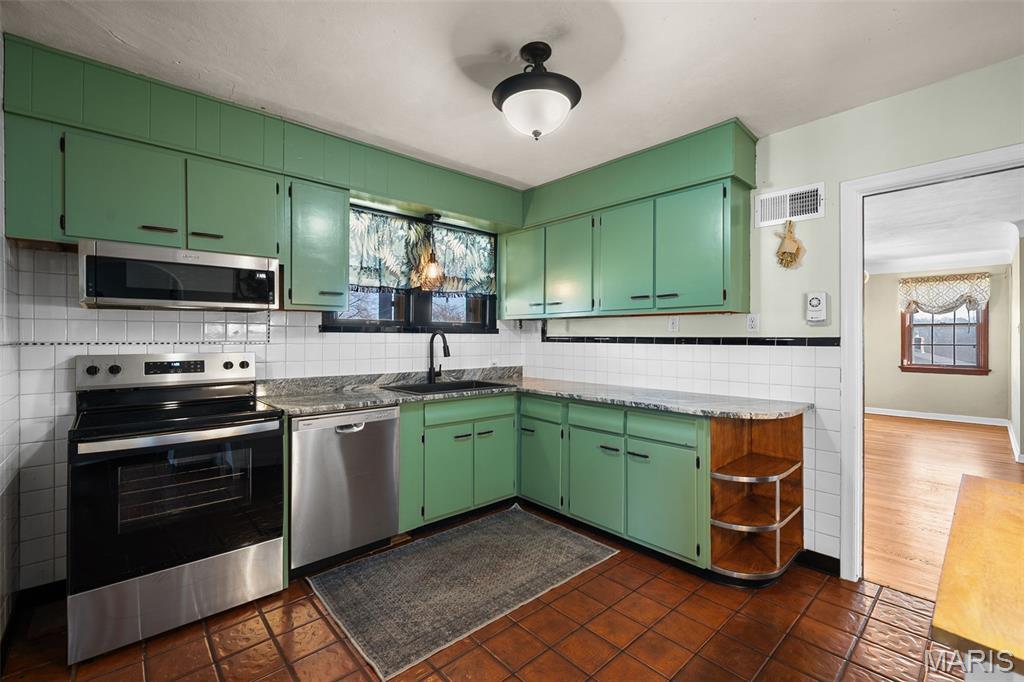 3601 Barbagallo Drive