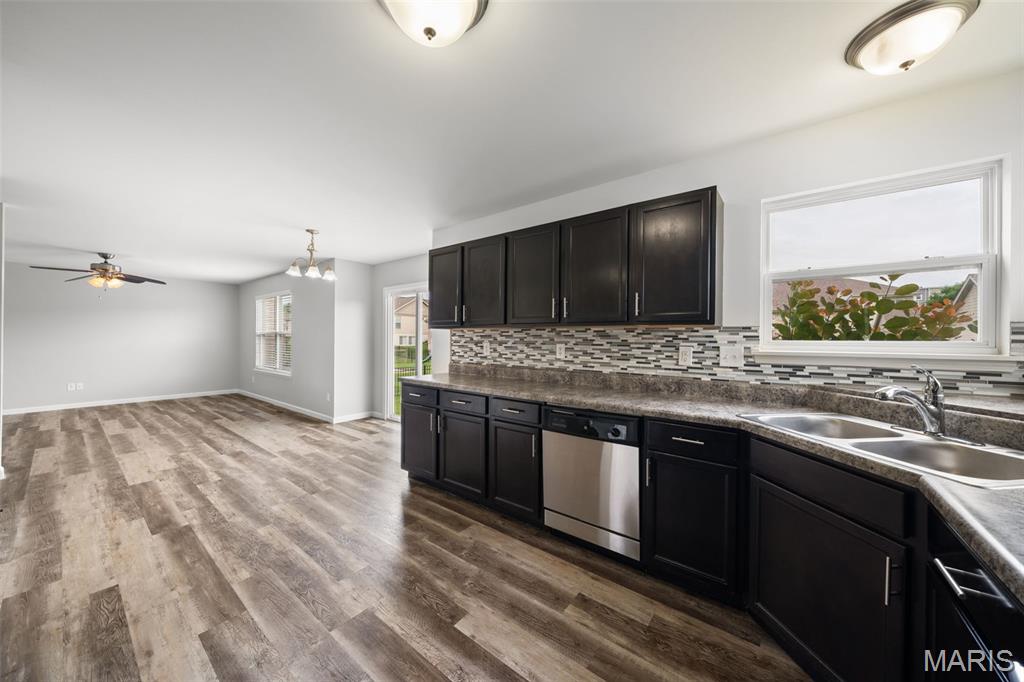 1113 Centre Lake Drive