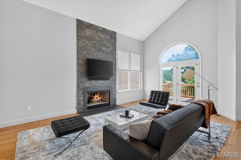 8931 Hilltop Manor Drive