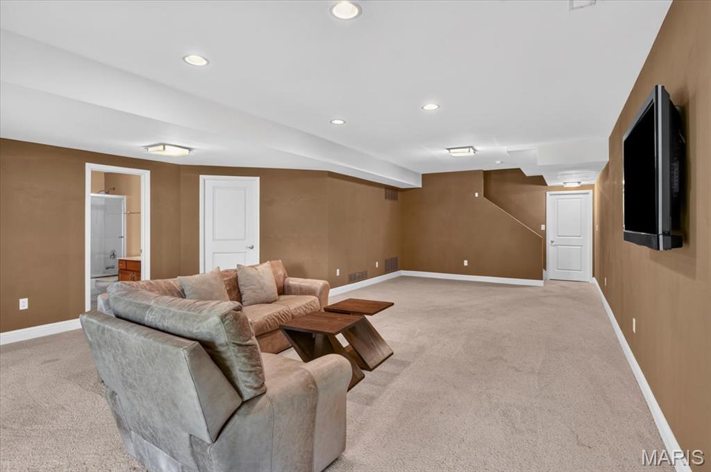 8931 Hilltop Manor Drive