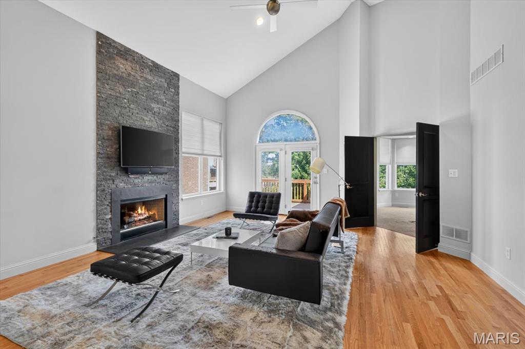 8931 Hilltop Manor Drive