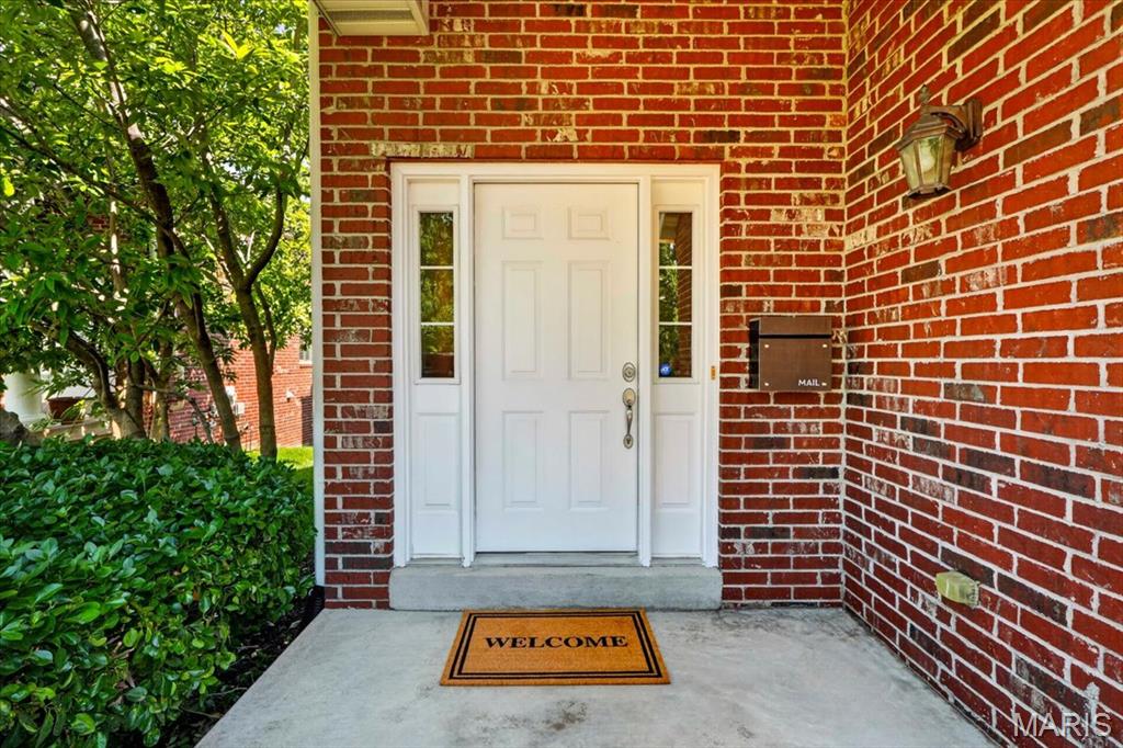 8931 Hilltop Manor Drive