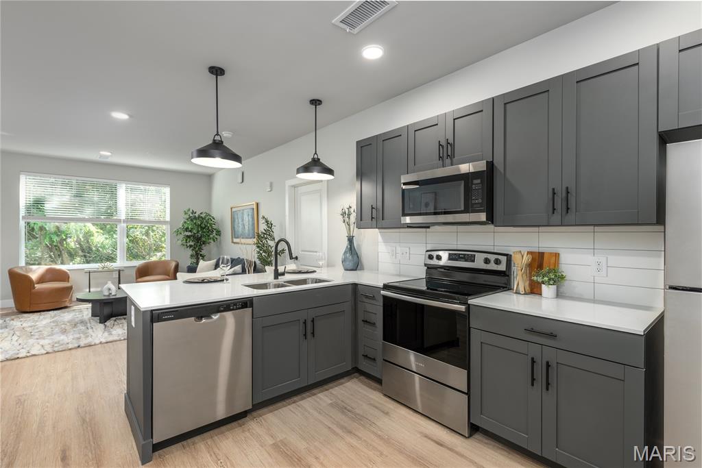 15970 Manchester Rd Unit: 455