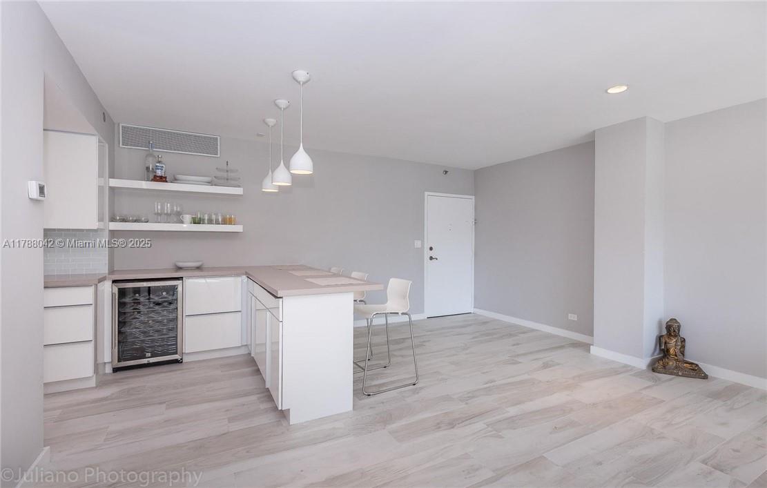 2451 Brickell Ave # 3E