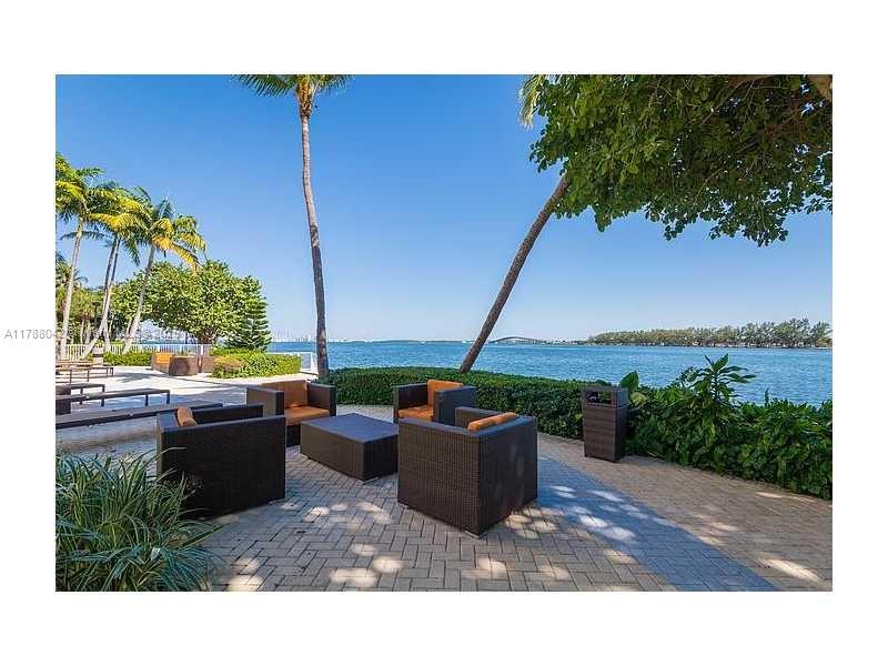 2451 Brickell Ave # 3E