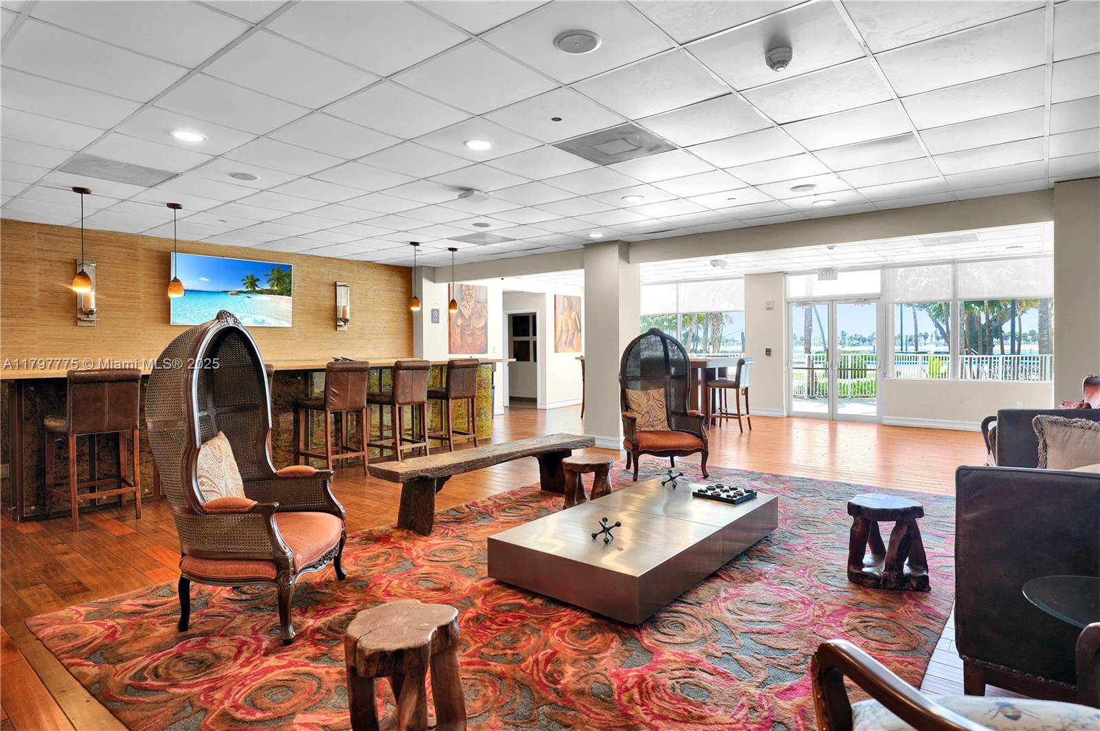 2451 Brickell Ave # 4L